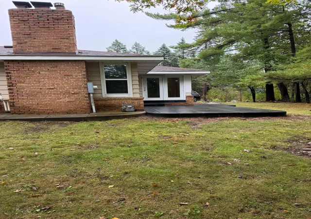 Photo 2 of Single family home for sale at 8245 W Bush Lake Rd, Minneapolis, MN 55438 | MLS# 7155495 | Listing updated on 2026-10-06