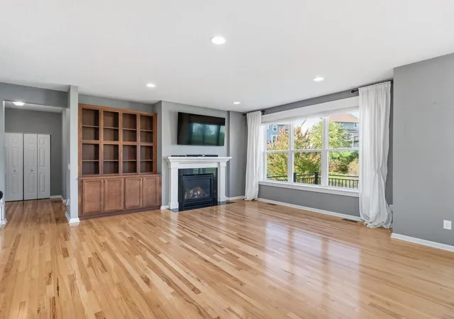 Photo 3 of Single family home for sale at 3064 Francesca Dr, Chaska, MN 55318 | MLS# 7155497 | Listing updated on 2026-10-07