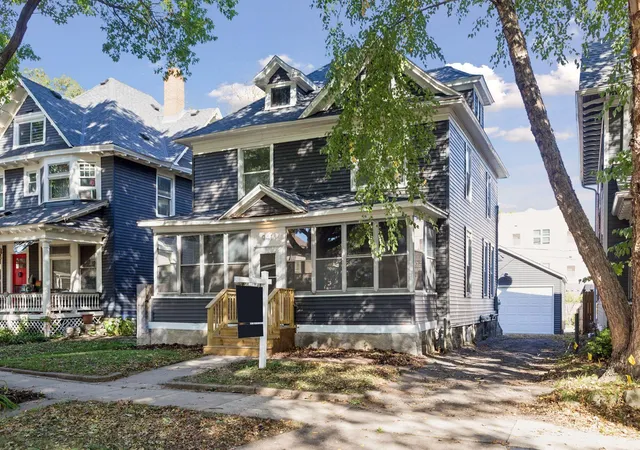 Photo 2 of Single family home for sale at 941 Hague Ave, Saint Paul, MN 55104 | MLS# 7155529 | Listing updated on 2026-10-08