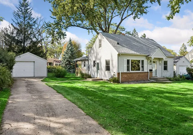 Photo 3 of Single family home for sale at 7614 2nd Avenue S, Minneapolis, MN 55423 | MLS# 7155535 | Listing updated on 2026-10-09