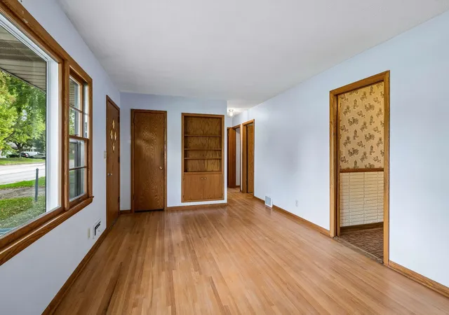 Listing Photo 5 - Condo for sale in building located at 6909 36th Ave N, Minneapolis, MN 55427