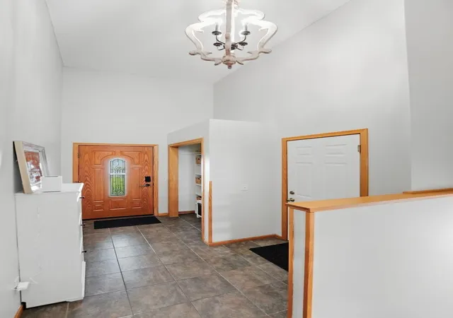 Photo 1 of Single family home for sale at 850 Savanna Ave, Saint Cloud, MN 56303 | MLS# 7155555 | Listing updated on 2026-10-10