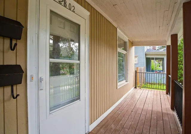 Photo 4 of House for sale at 2802 Girard Ave N, Minneapolis, MN 55411 | MLS# 7155559 | Listing updated on 2026-10-23