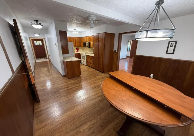 Photo 4 of Single family home for sale at 103 1st Street N, Evansville, MN 56326 | MLS# 7155570 | Listing updated on 2026-10-06