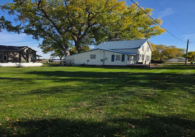 Photo 2 of Single family home for sale at 405 1st Avenue E, Abercrombie, ND 58001 | MLS# 7155579 | Listing updated on 2026-10-07