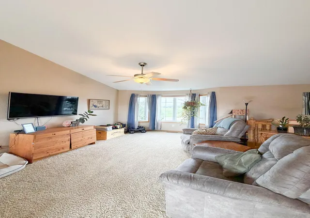Photo 3 of Single family home for sale at 705 25th Avenue NW, Austin, MN 55912 | MLS# 7155583 | Listing updated on 2026-10-08