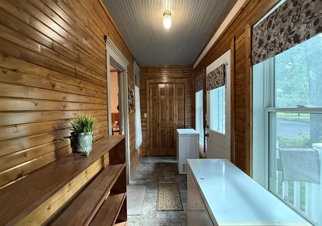 Photo 4 of Single family home for sale at 250 11th Avenue, Granite Falls, MN 56241 | MLS# 7155586 | Listing updated on 2026-10-10