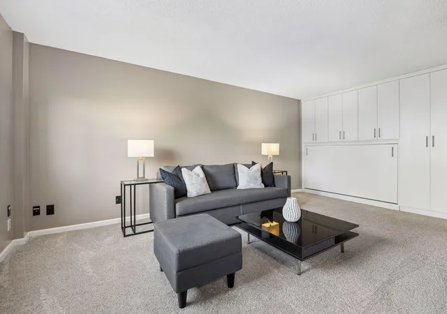 Photo 4 of Condo for sale at 333 8th Street SE #219, Minneapolis, MN 55414 | MLS# 7155589 | Listing updated on 2026-10-10