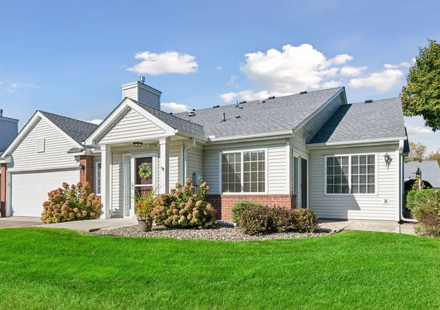 Photo 2 of Single family home for sale at 2796 87th Street E, Inver Grove Heights, MN 55076 | MLS# 7155592 | Listing updated on 2026-10-08