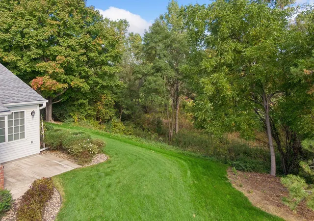 Photo 3 of Single family home for sale at 2796 87th Street E, Inver Grove Heights, MN 55076 | MLS# 7155592 | Listing updated on 2026-10-08