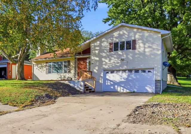 Photo 1 of Sale Pending at 205 W North St, Kiester, MN 56051 | MLS# 7155593 | Listing updated on 2026-10-16
