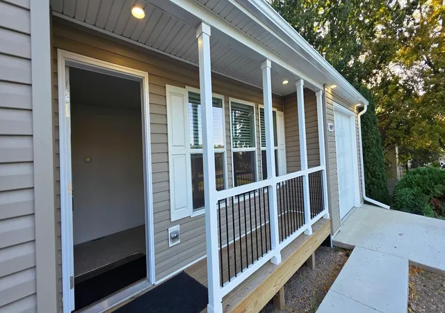 Single family home for sale at 409 W Clark St, Albert Lea, MN 56007 | MLS# 7155608