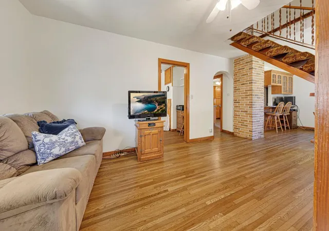 Photo 4 of Single family home for sale at 908 8th Avenue SW, Faribault, MN 55021 | MLS# 7155619 | Listing updated on 2026-10-09