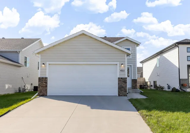 Photo 2 of Single family home for sale at 4513 17th Street S, Moorhead, MN 56560 | MLS# 7155620 | Listing updated on 2026-10-07