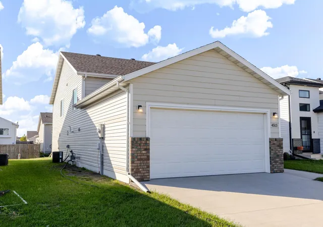Photo 3 of Single family home for sale at 4513 17th Street S, Moorhead, MN 56560 | MLS# 7155620 | Listing updated on 2026-10-07