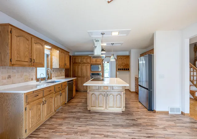 Photo 3 of Single family home for sale at 14008 Yellow Pine St NW, Andover, MN 55304 | MLS# 7155646 | Listing updated on 2026-10-08