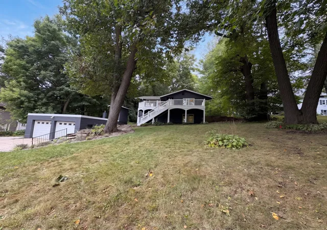Photo 1 of Single family home for sale at 6710 Hopi Rd, Chanhassen, MN 55317 | MLS# 7155662 | Listing updated on 2026-10-07