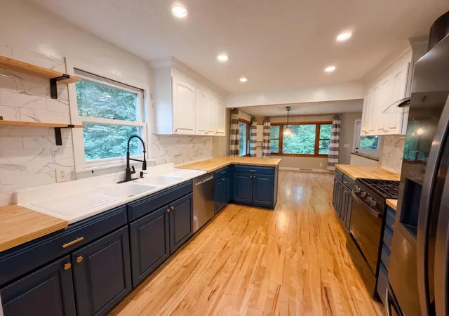 Photo 2 of Single family home for sale at 6710 Hopi Rd, Chanhassen, MN 55317 | MLS# 7155662 | Listing updated on 2026-10-07