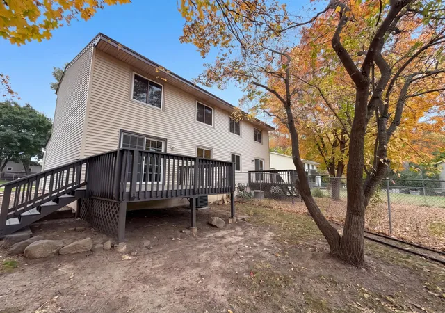 Photo 4 of Single family home for sale at 15393 Trillium Cir, Eden Prairie, MN 55344 | MLS# 7155666 | Listing updated on 2026-10-19