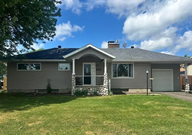 Photo 1 of Single family home for sale at 203 Wyandotte Rd, Hoyt Lakes, MN 55750 | MLS# 7155678 | Listing updated on 2026-10-11