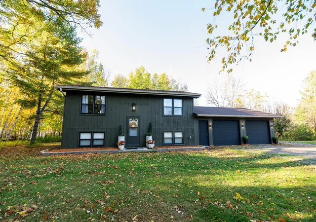 Photo 2 of Single family home for sale at 2681 Keystone St, Mora, MN 55051 | MLS# 7155684 | Listing updated on 2026-10-09