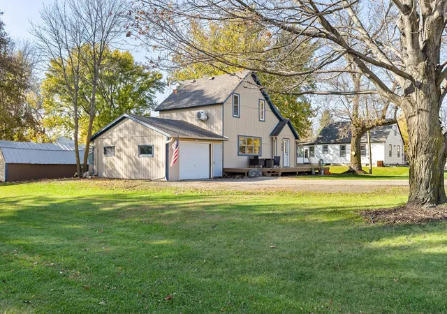 Photo 3 of Single family home for sale at 203 State Ave S, New Germany, MN 55367 | MLS# 7155699 | Listing updated on 2026-10-29