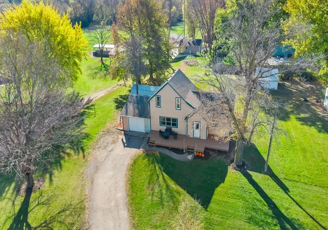 Photo 4 of Single family home for sale at 203 State Ave S, New Germany, MN 55367 | MLS# 7155699 | Listing updated on 2026-10-29