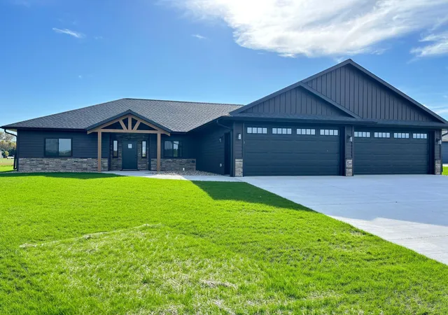 Photo 1 of Single family home for sale at 407 Halfaday Dr, Sauk Centre, MN 56378 | MLS# 7155700 | Listing updated on 2026-10-08