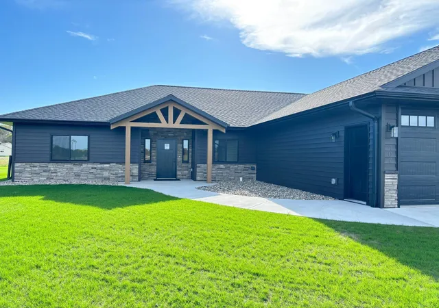 Photo 3 of Single family home for sale at 407 Halfaday Dr, Sauk Centre, MN 56378 | MLS# 7155700 | Listing updated on 2026-10-08