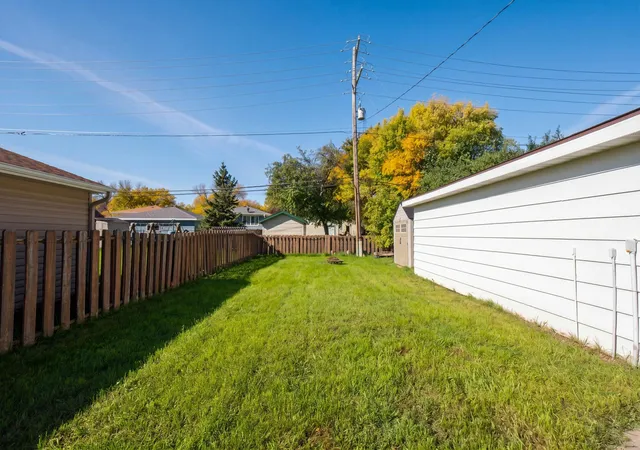 Photo 3 of House for sale at 1309 16 1/2 St S, Fargo, ND 58103 | MLS# 7155709 | Listing updated on 2026-10-09