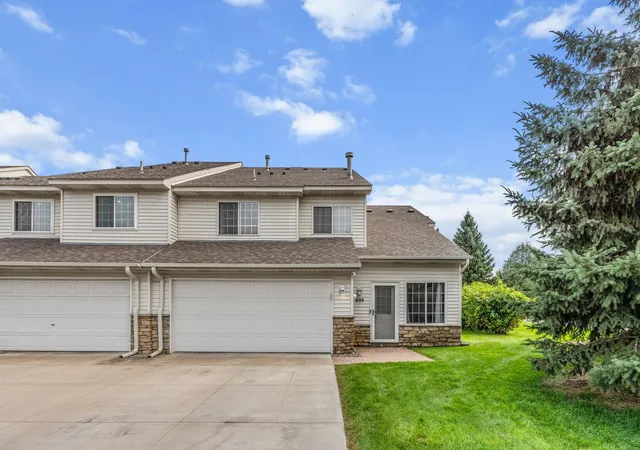 Photo 1 of Single family home for sale at 895 Ferdinand Dr, Shakopee, MN 55379 | MLS# 7155710 | Listing updated on 2026-10-16