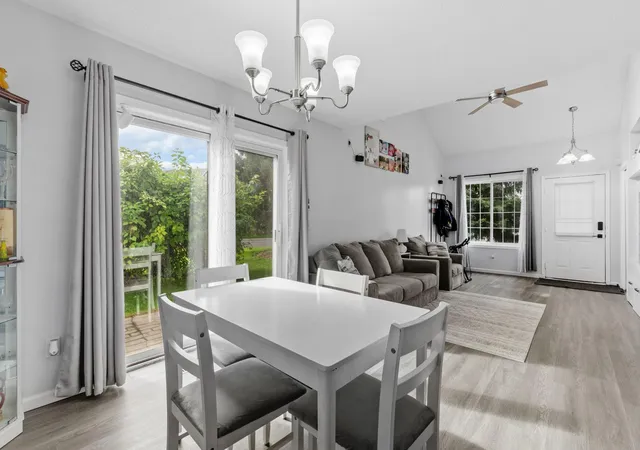 Photo 3 of Single family home for sale at 895 Ferdinand Dr, Shakopee, MN 55379 | MLS# 7155710 | Listing updated on 2026-10-16