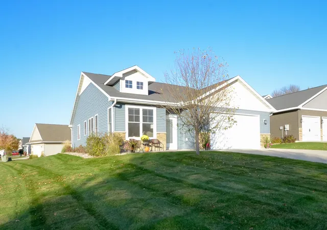 Photo 3 of Single family home for sale at 2012 Longhorn Ln, Buffalo, MN 55313 | MLS# 7155722 | Listing updated on 2026-10-22