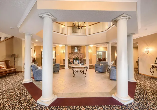 Photo 2 of Condo for sale at 15001 Burnhaven Dr #121, Burnsville, MN 55306 | MLS# 7155723 | Listing updated on 2026-10-12