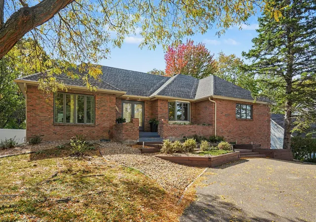 Photo 2 of Single family home for sale at 1528 Briarknoll Dr, Saint Paul, MN 55112 | MLS# 7155729 | Listing updated on 2026-10-20