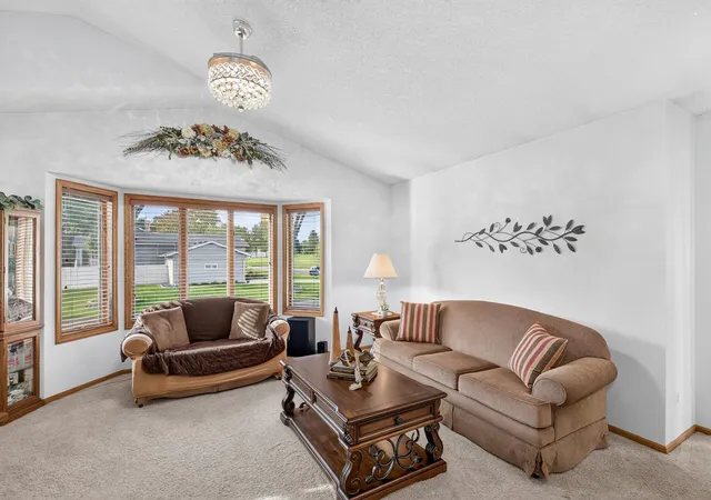Photo 4 of Single family home for sale at 1608 Tierney Dr, Hastings, MN 55033 | MLS# 7155734 | Listing updated on 2026-10-08