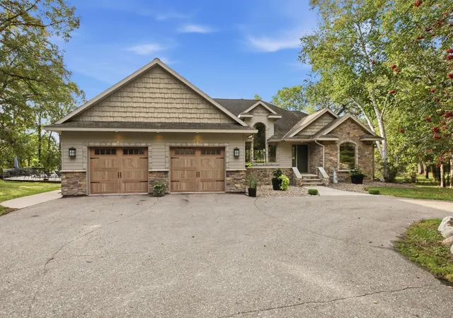 Photo 1 of Single family home for sale at 4201 104th Avenue Ne, Spicer, MN 56288 | MLS# 7155743 | Listing updated on 2026-10-07