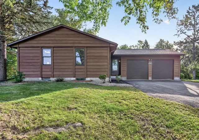 Single family home for sale at 1938 Edgerton St, Saint Paul, MN 55117 | MLS# 7155763
