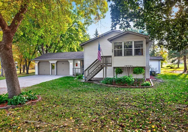 Photo 1 of Single family home for sale at 24 Willow Cir, Annandale, MN 55302 | MLS# 7155778 | Listing updated on 2026-10-21