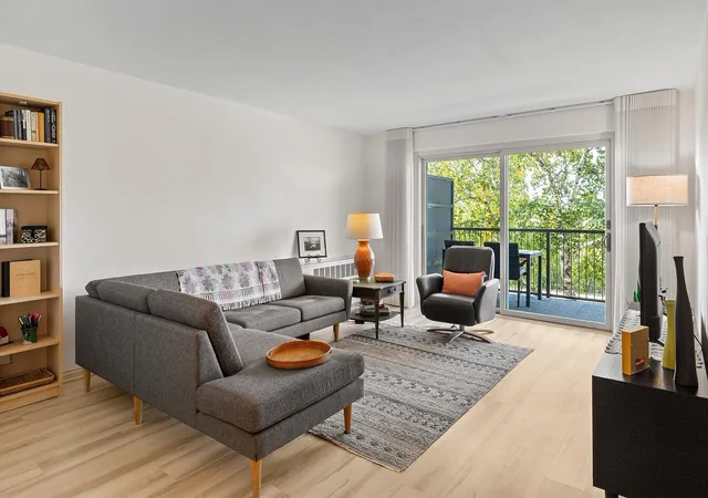 Photo 3 of Condo for sale at 200 Mississippi River Blvd N #1C, Saint Paul, MN 55104 | MLS# 7155785 | Listing updated on 2026-10-07
