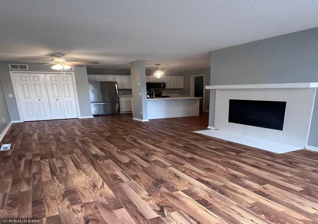 Photo 2 of Single family home for sale at 1877 Riverwood Dr #5, Burnsville, MN 55337 | MLS# 7155788 | Listing updated on 2026-10-16