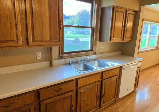 Photo 3 of Single family home for sale at 1223 S Jefferson St, New Ulm, MN 56073 | MLS# 7155826 | Listing updated on 2026-10-14