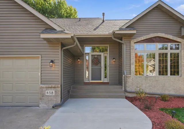 Photo 2 of Single family home for sale at 458 Coyote Trl, Circle Pines, MN 55014 | MLS# 7155839 | Listing updated on 2026-10-10
