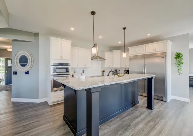 Photo 3 of Single family home for sale at 5204 Porchlight Bay, Saint Paul, MN 55129 | MLS# 7155840 | Listing updated on 2026-10-07