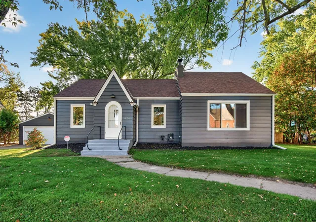 Single family home for sale at 626 Old Main St N, Cambridge, MN 55008 | MLS# 7155842