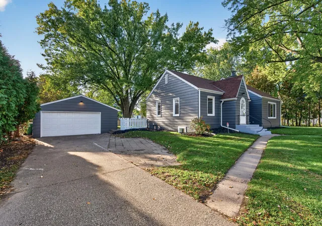 Photo 1 of Single family home for sale at 626 Old Main St N, Cambridge, MN 55008 | MLS# 7155842 | Listing updated on 2026-10-07