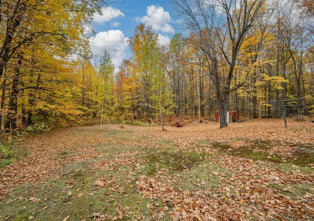 Photo 4 of Single family home for sale at 33137 Gary Dr, Grand Rapids, MN 55744 | MLS# 7155849 | Listing updated on 2026-10-19