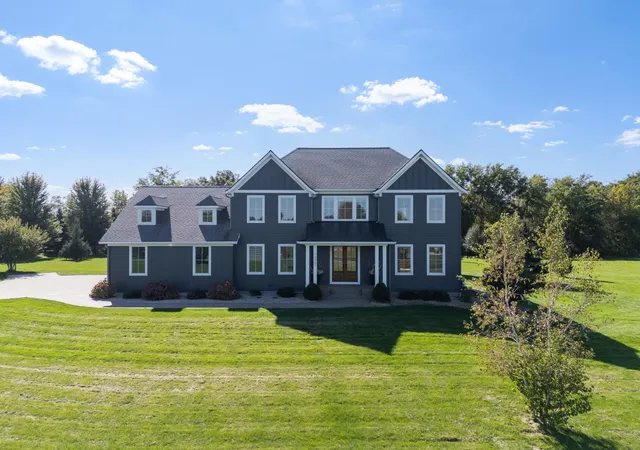 Photo 1 of Mansion for sale at 1335 Hamlet Rd Sw, Rochester, MN 55902 | MLS# 7155856 | Listing updated on 2026-10-07