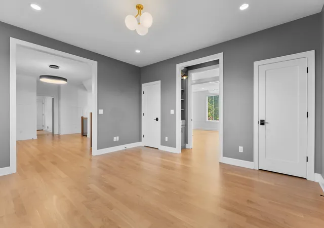 Photo 4 of Single family home for sale at 1335 Hamlet Rd SW, Rochester, MN 55902 | MLS# 7155856 | Listing updated on 2026-10-07