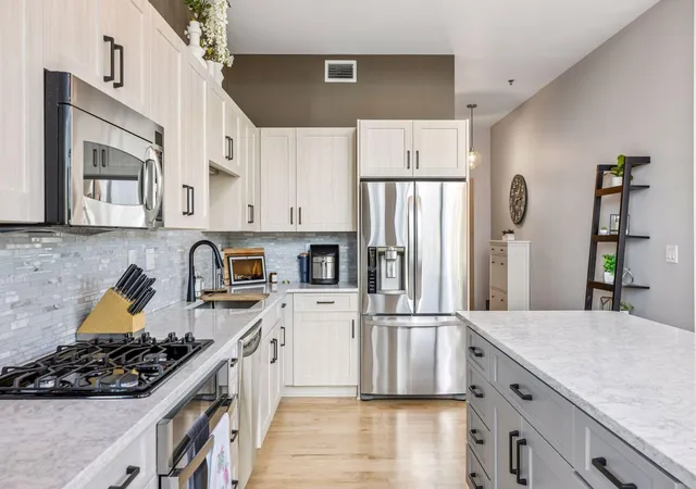 Photo 3 of Condo for sale at 215 10th Avenue S #102, Minneapolis, MN 55415 | MLS# 7155858 | Listing updated on 2026-10-09
